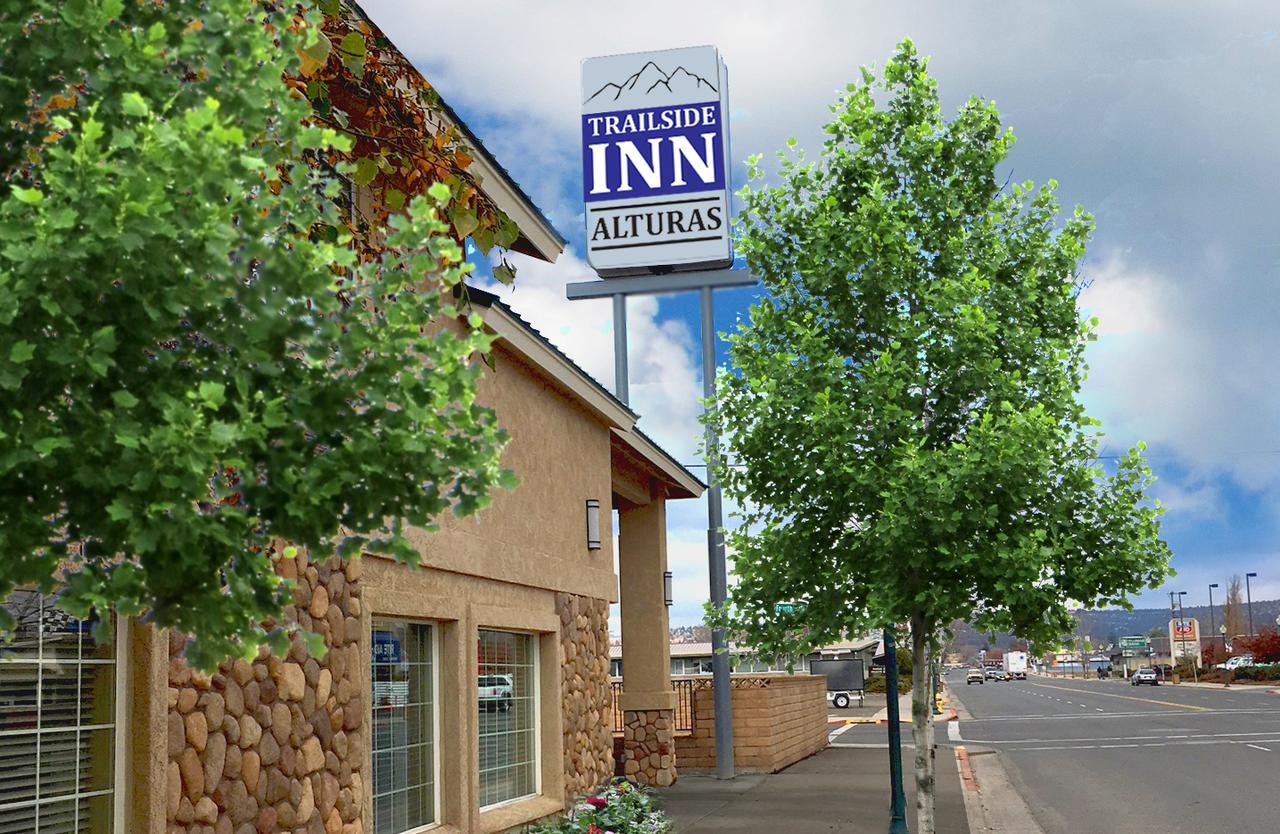 Trailside Inn Alturas Bagian luar foto